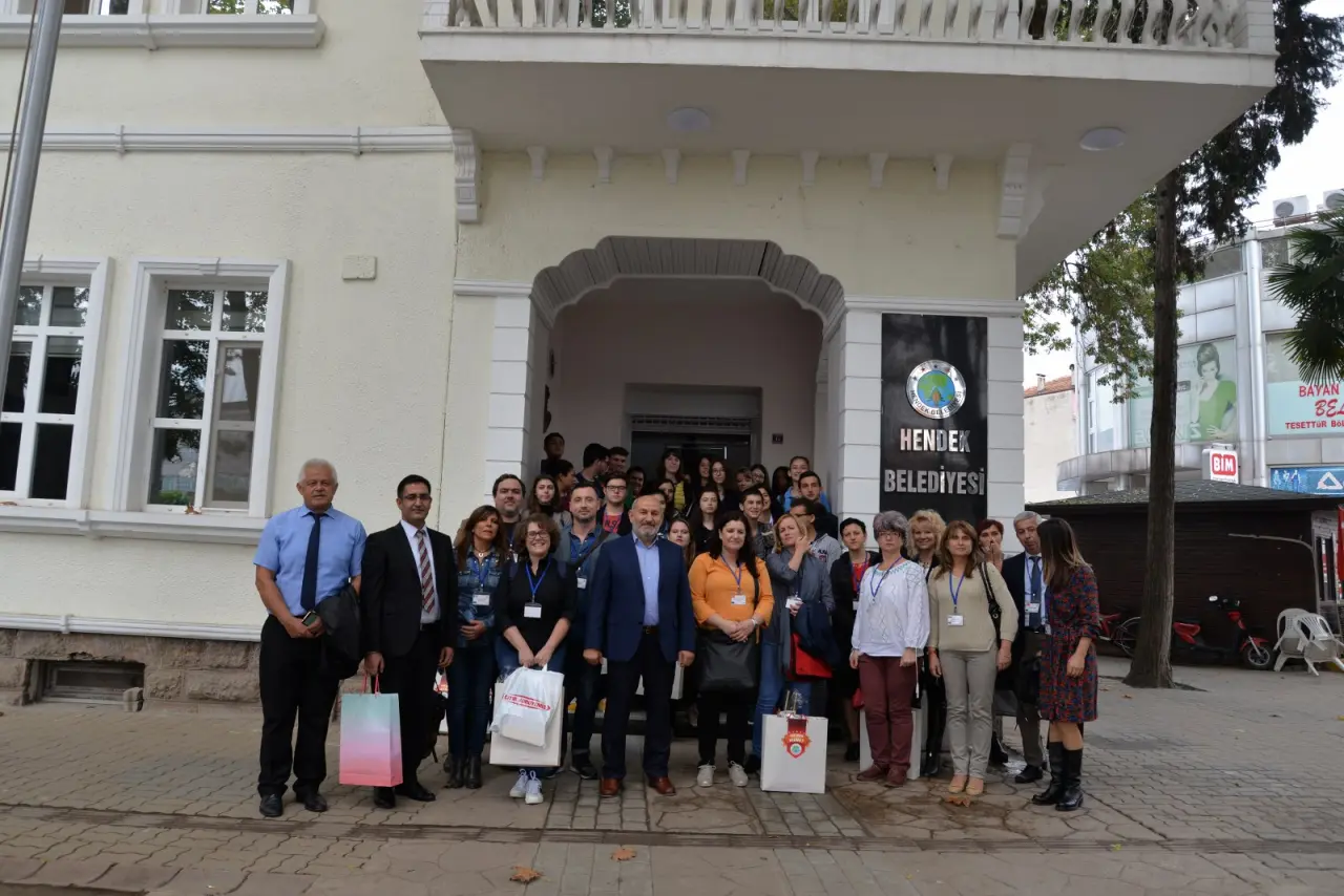 Haber: ATİKE HANIM ANADOLU LİSESİNDEN İKİ PROJE - Öne Çıkan