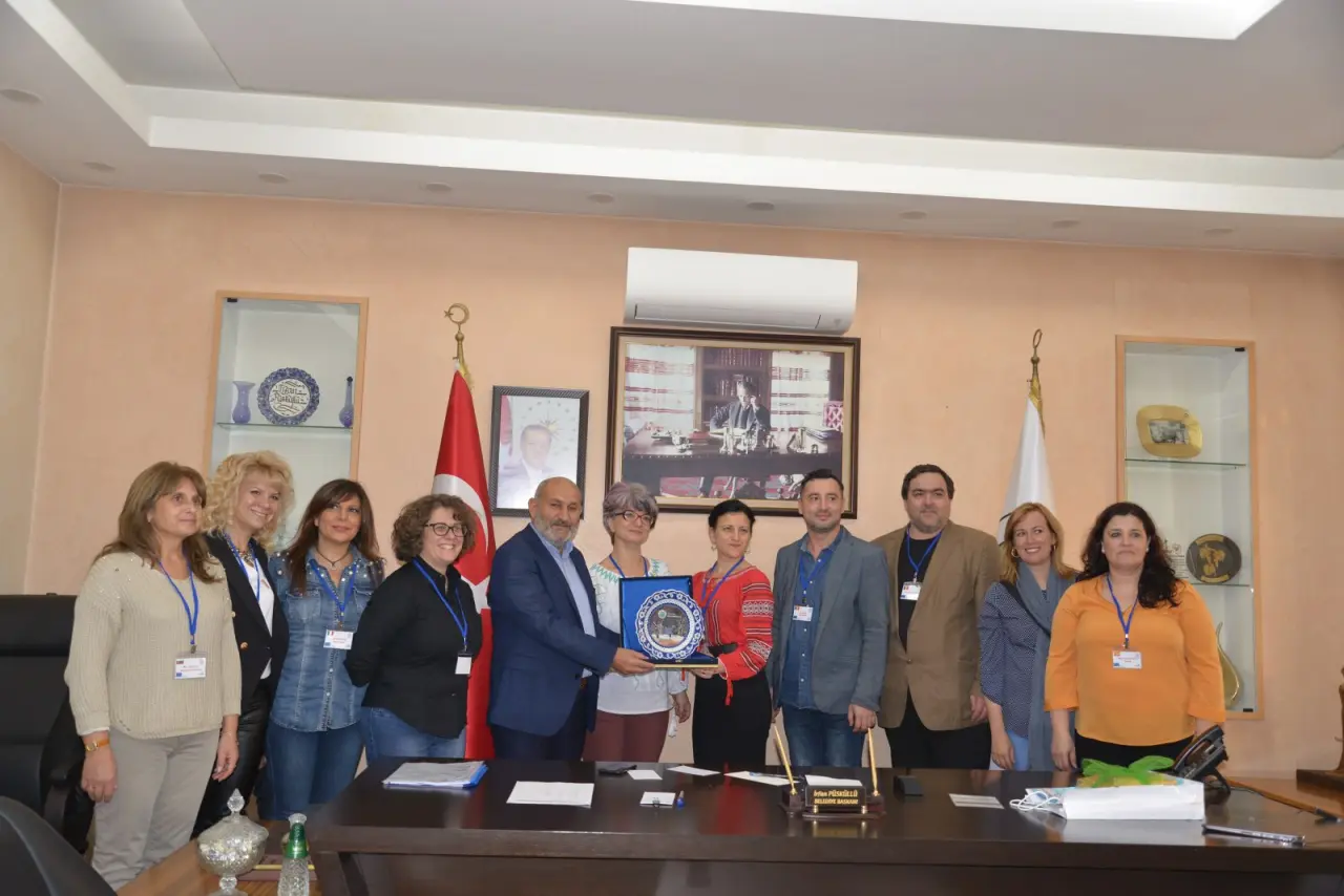 Haber: ATİKE HANIM ANADOLU LİSESİNDEN İKİ PROJE - Galeri-1