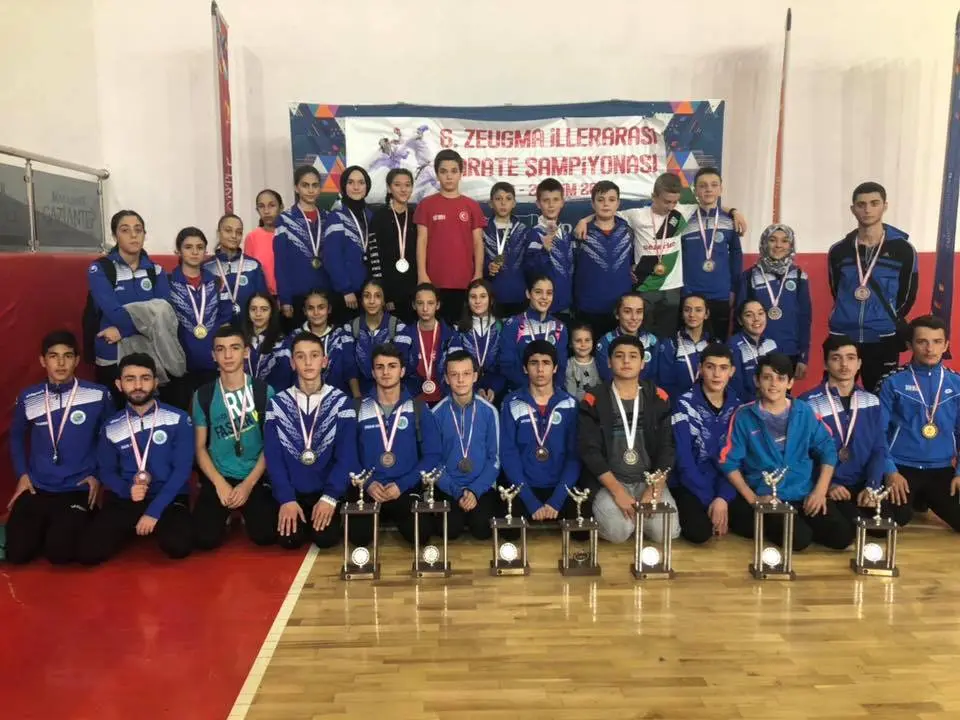 Haber: Hendek’li Karateciler Gaziantep’i Fethetti - Öne Çıkan