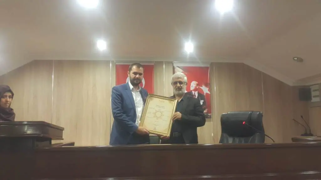 Haber: Yazar Mavi ve Kırmızı’yı Anlattı - Galeri-1