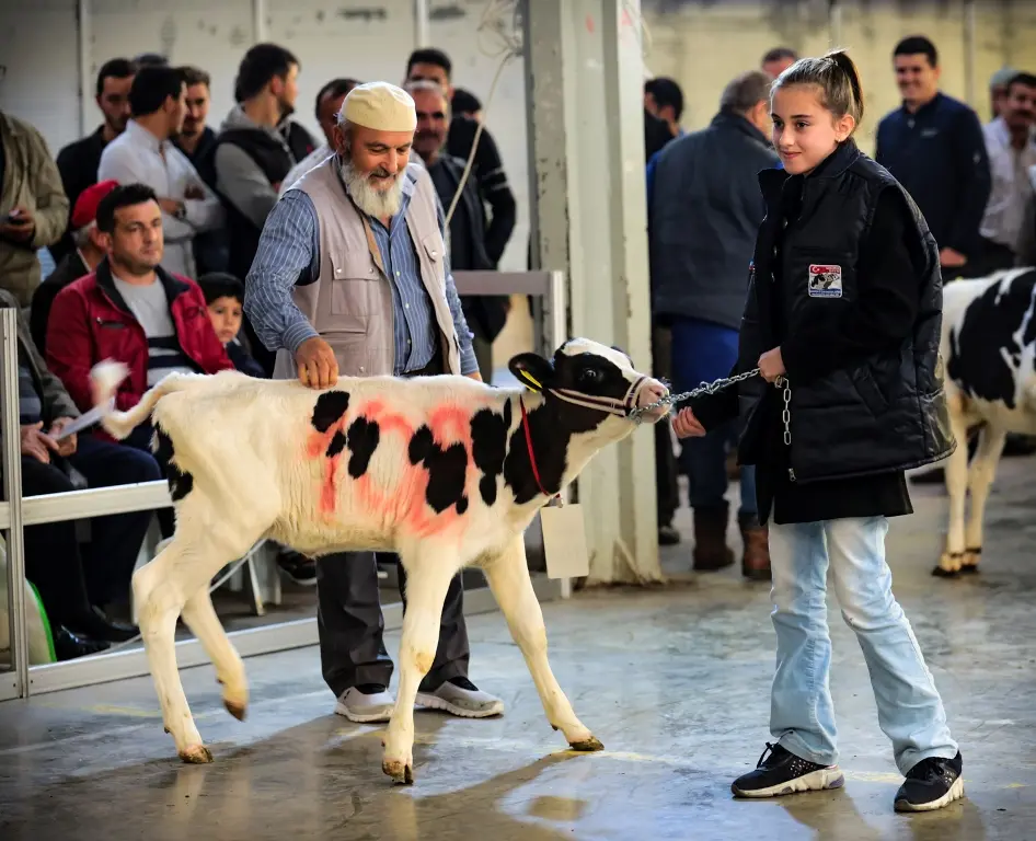 Haber: Tarım Fuarında Güzeller Geçidi - Galeri-2