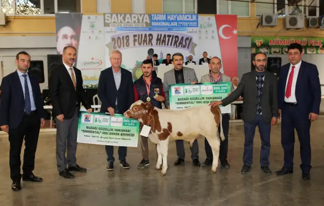 Tarım Fuarında Güzeller Geçidi