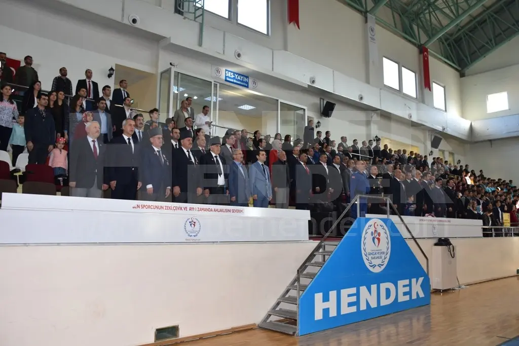 Haber: Hendek’te Cumhuriyet Bayramı Coşku İle Kutlandı - Galeri-1