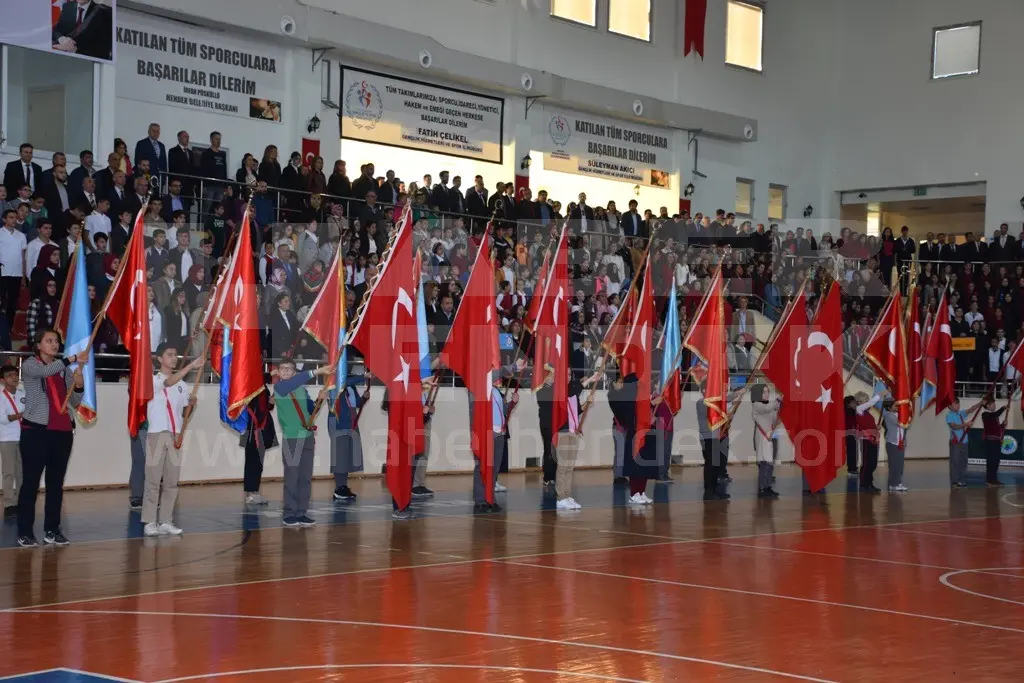 Haber: Hendek’te Cumhuriyet Bayramı Coşku İle Kutlandı - Galeri-4
