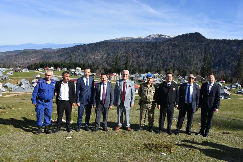Haber: Vali Balkanlıoğlu Zirveye Çıktı - Galeri-1