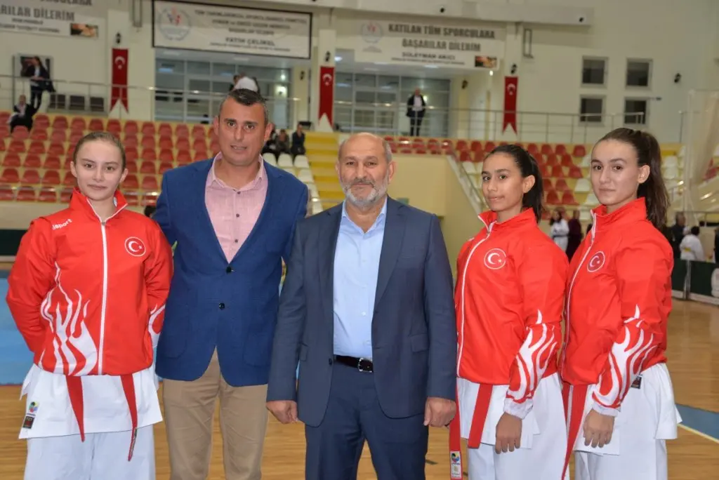 Haber: Karateciler diplomalarını aldı - Galeri-4