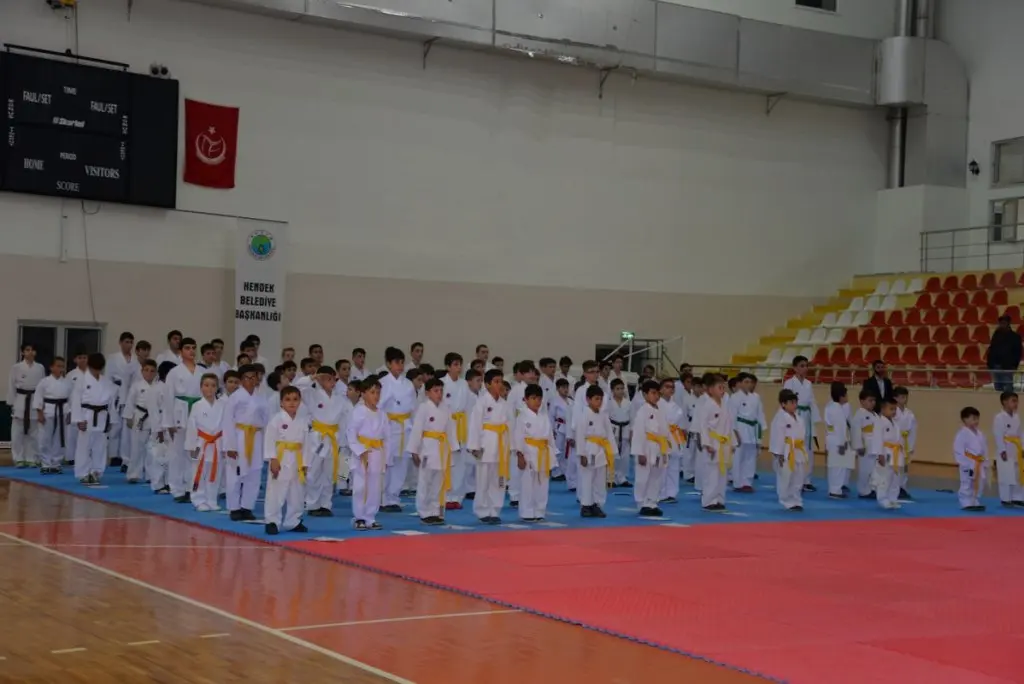 Haber: Karateciler diplomalarını aldı - Galeri-1