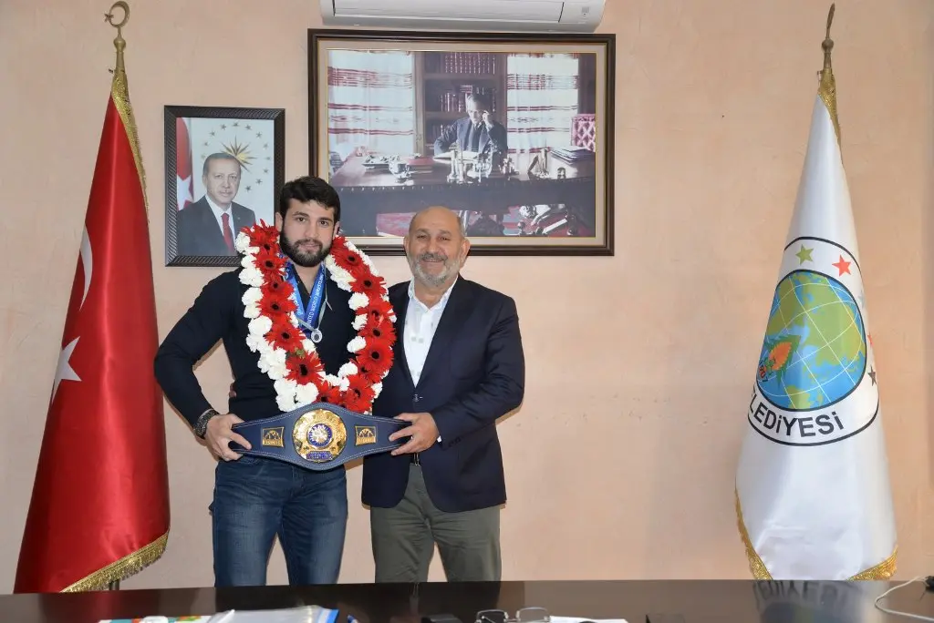 Haber: Dünya Şampiyonu Başar'dan Ziyaret - Galeri-1