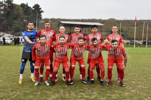 Derbide Kazanan Dostluk Oldu