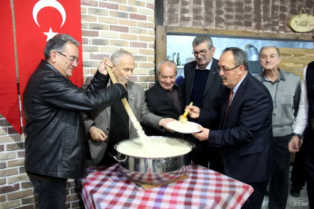 Haber: Adapazarlılar Grubundan Anlamlı Buluşma - Galeri-3