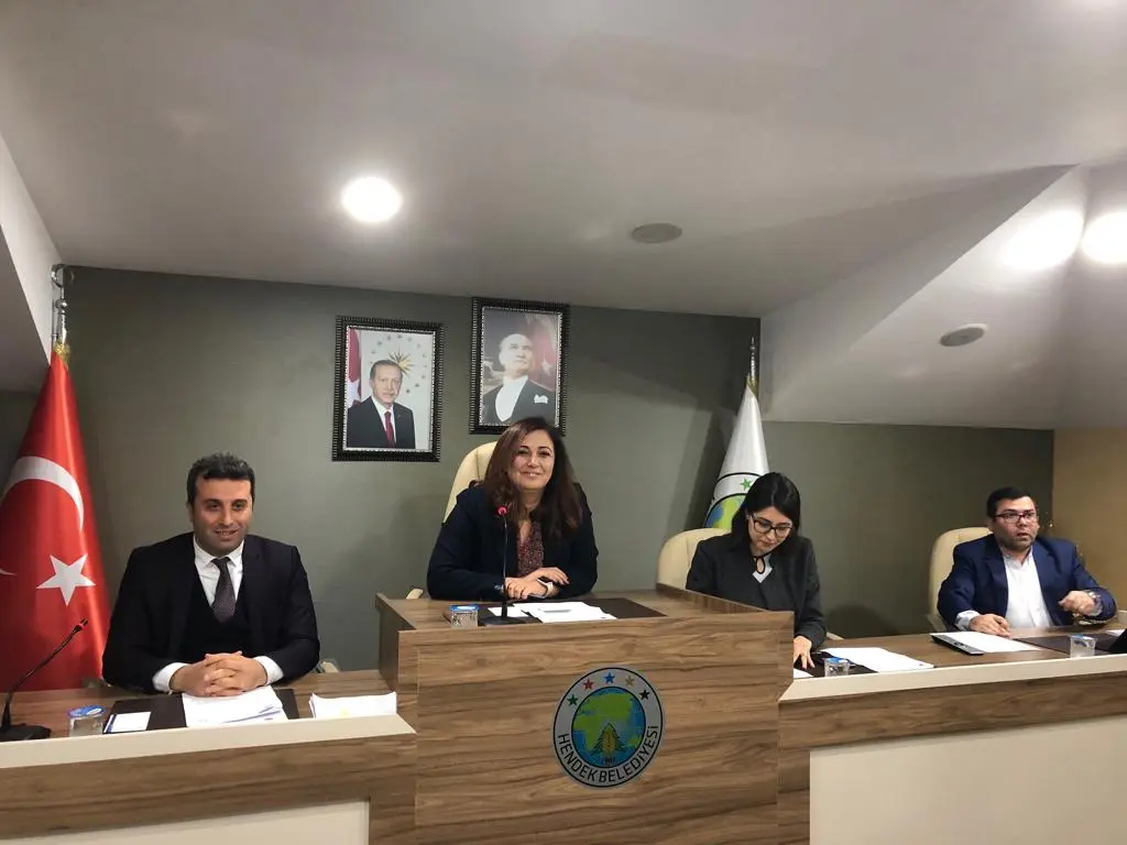 Haber: Hendek Belediye Meclisinden Çiçek Gibi Toplantı - Galeri-6