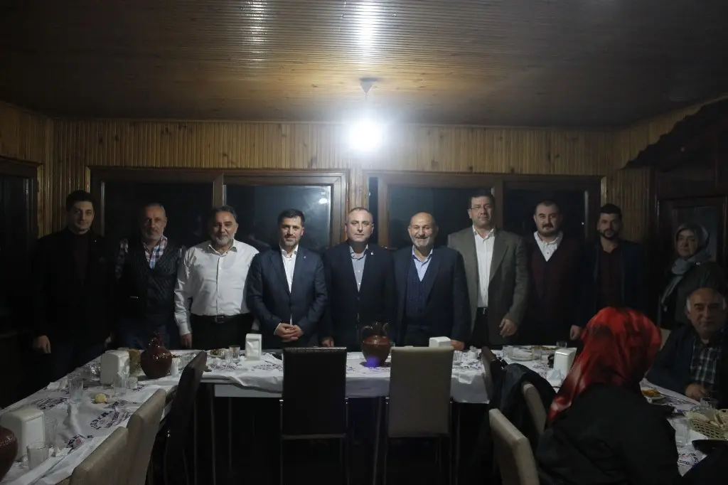 Haber: Hendek Ak Parti Aday Adaylarından Birlik ve Beraberlik mesajı - Öne Çıkan