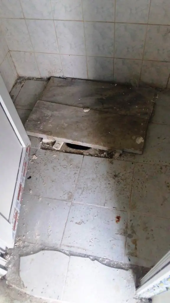 Haber: Hendek Stadının Tuvaletleri Kullanılamaz Halde - Galeri-2