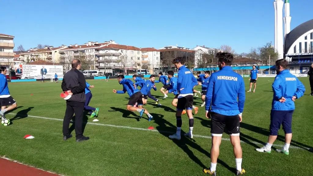 Haber: Hendekspor Karasu Deplasmanında - Öne Çıkan