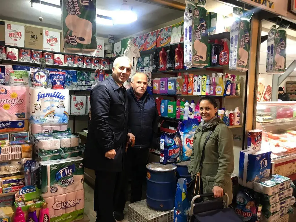Haber: Babaoğlu Eşi İle Birlikte Pazar Alışverişi Yaptı Esnafı Dinledi - Galeri-3