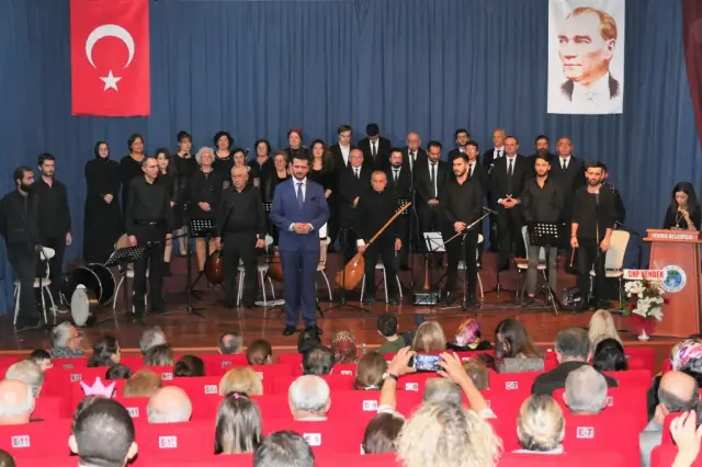 Hendek'te Türk Halk Müziğinden muhteşem bir konser daha