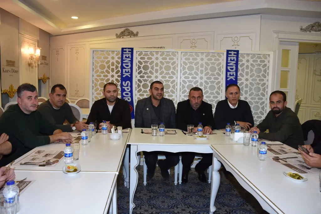 Haber: Hendekspor Yönetimi Sakarya Basını İle Buluştu - Galeri-1