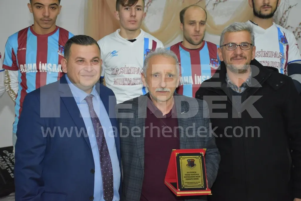 Haber: Rasimpaşaspor Üçüncü Yılını Kutladı - Galeri-12
