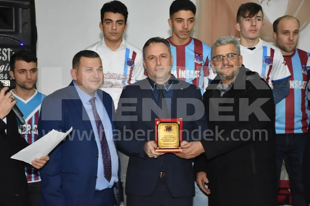Haber: Rasimpaşaspor Üçüncü Yılını Kutladı - Galeri-10