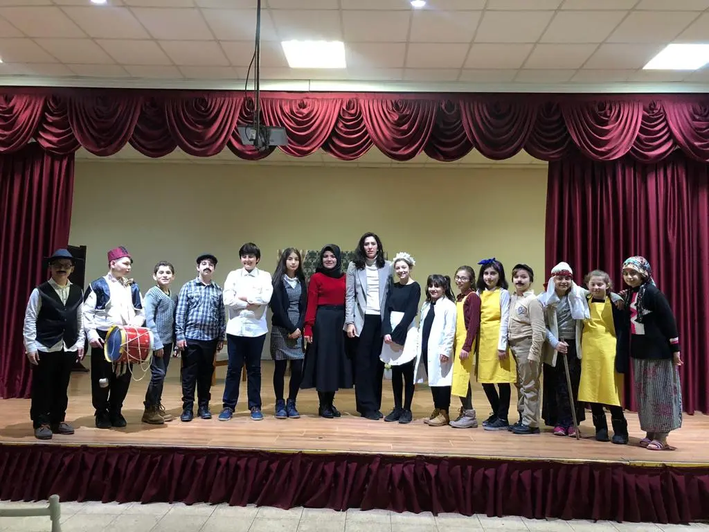 Haber: ŞEHİT MAHMUTBEY’DE PIRTLATAN BAL - Galeri-2
