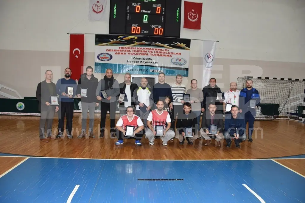 Haber: Şampiyon Akyazı Anadolu Lisesi - Galeri-1