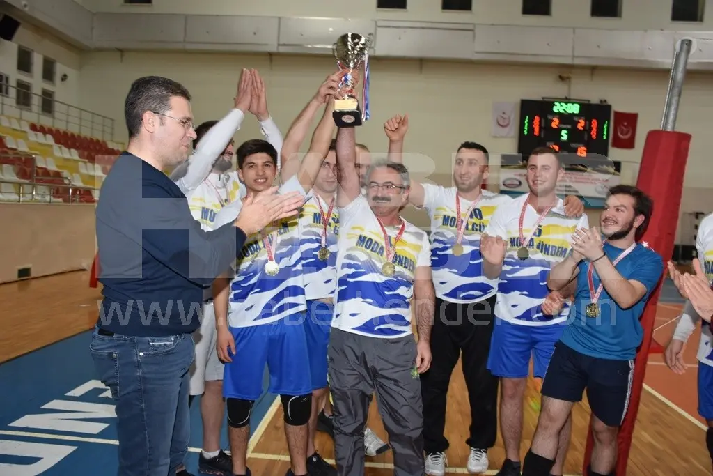 Haber: Şampiyon Akyazı Anadolu Lisesi - Galeri-7