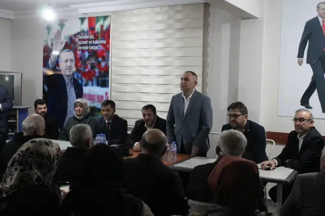 Ak Parti Hendek'te Başkan İçin Temayül Yoklaması Yapıldı