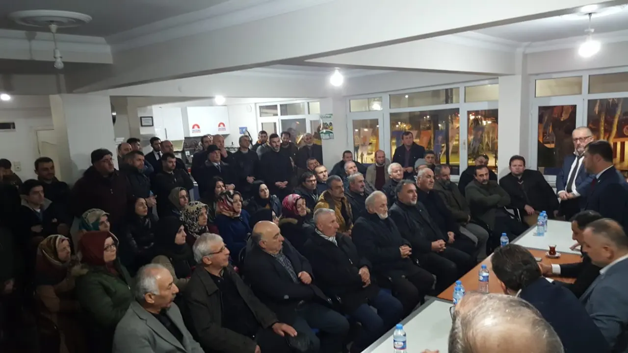 Haber: Ak Parti Hendek'te Başkan İçin Temayül Yoklaması Yapıldı - Galeri-1