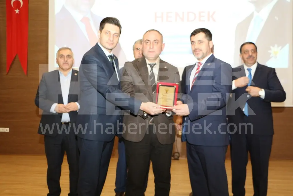Haber: Hendek Ak Parti Danışma Meclisi İle Start Verdi - Galeri-3