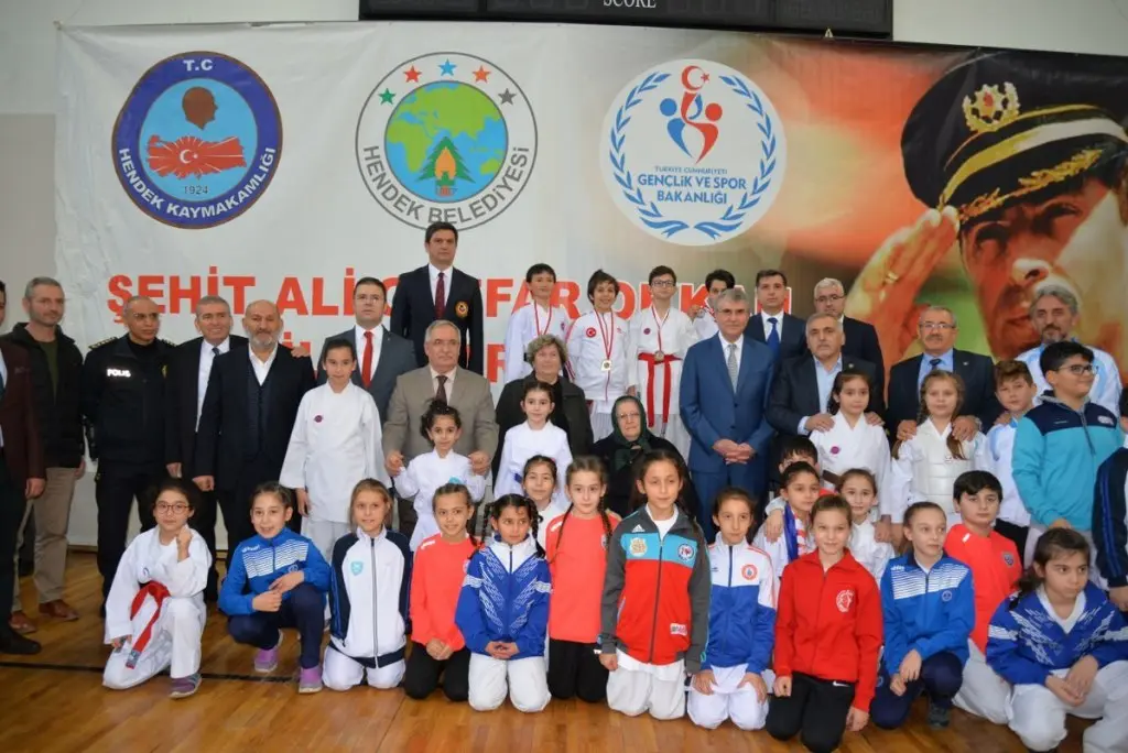 Haber: Hendek’li Karateciler 2019’a Hızlı Başladı - Öne Çıkan