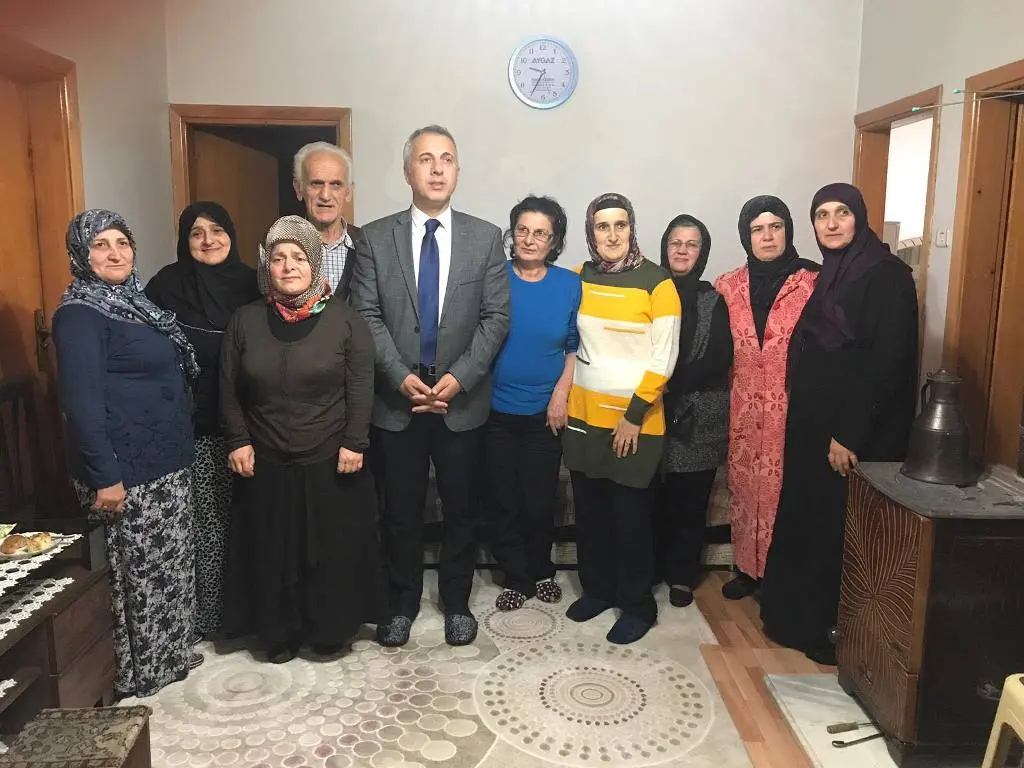 Haber: SGK Mağduru Özkılınç'ı Ziyaret Etti - Galeri-1