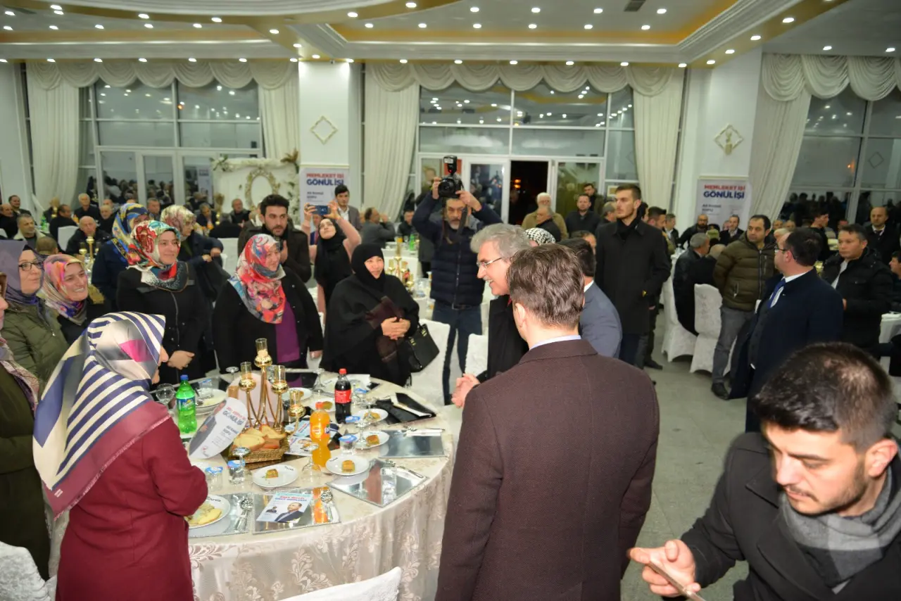 Haber: AK Parti Hendek Partililerle Buluştu - Galeri-2