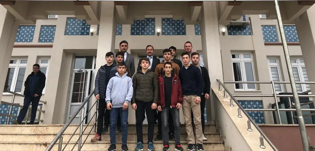 Haber: ÇUHADAR, SPORCULARA MORAL VERDİ - Öne Çıkan