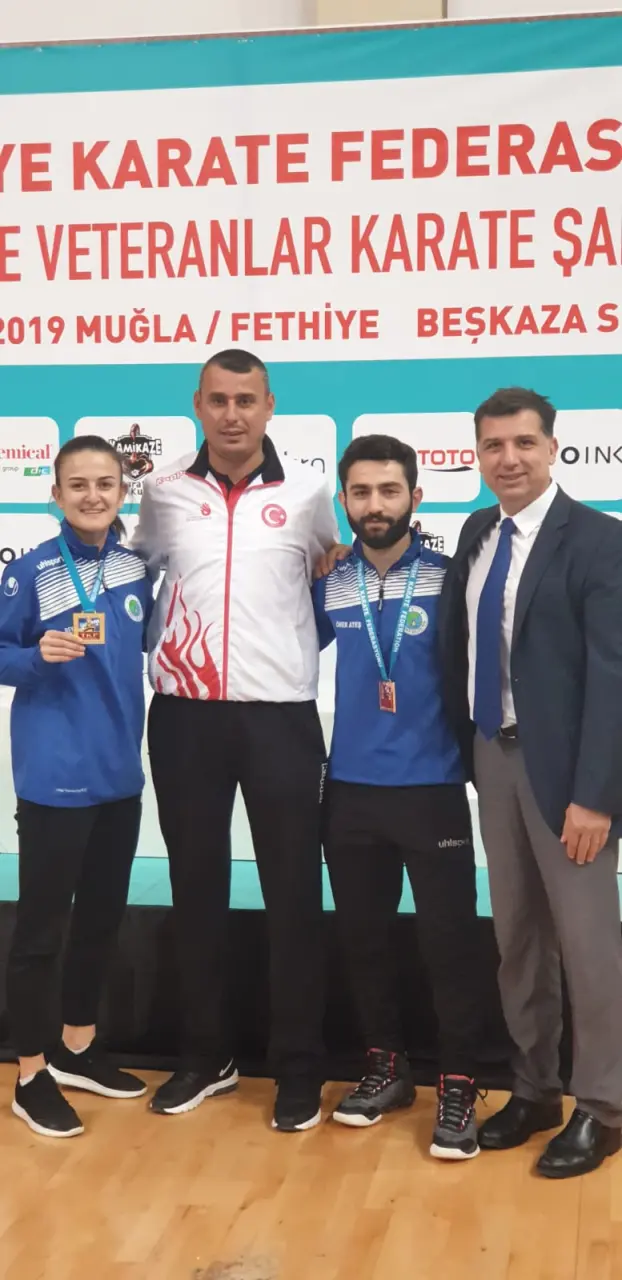 Haber: BÜŞRA, ALTIN MADALYA İLE DÖNDÜ - Öne Çıkan