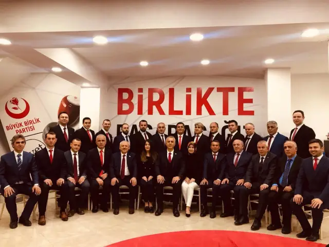 BABAOĞLU BEKLENEN LİSTEYİ AÇIKLADI