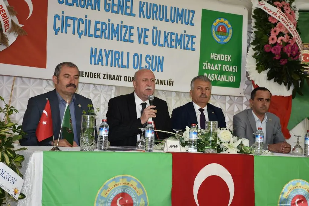 Haber: Hendek Ziraat Odasında Duran Güven Tazeledi - Galeri-2