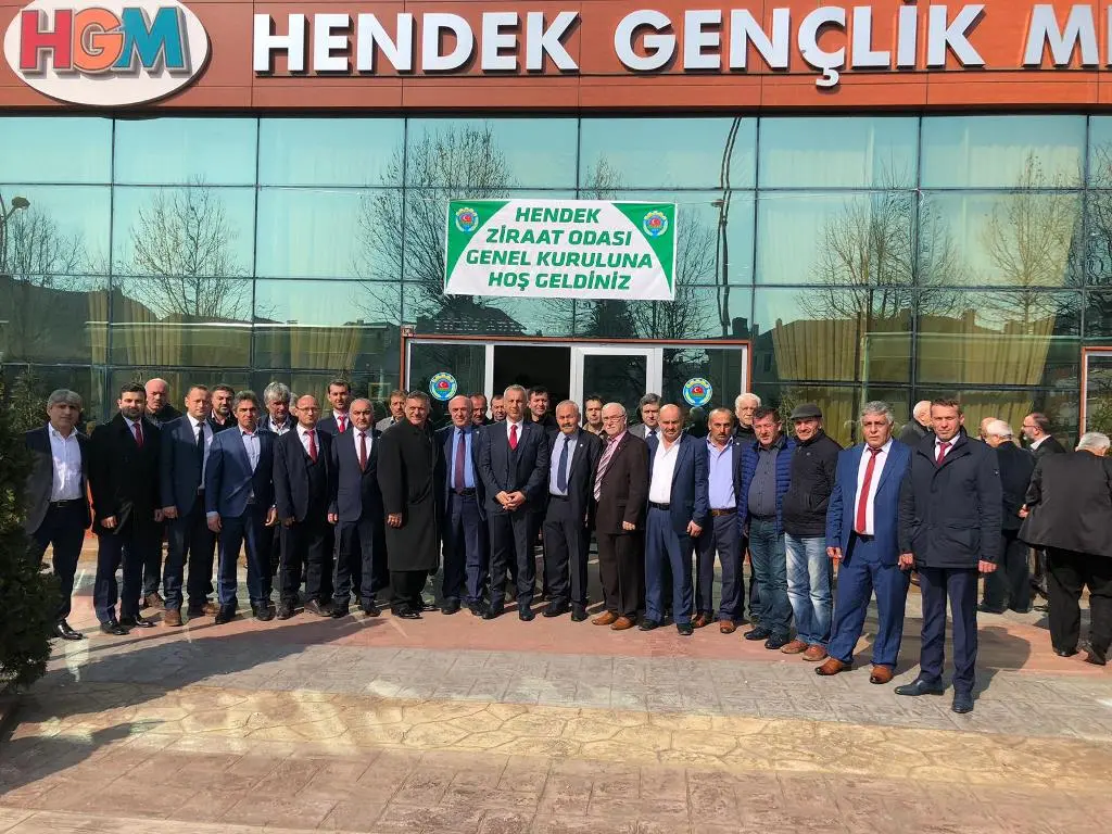 Haber: Hendek Ziraat Odasında Duran Güven Tazeledi - Galeri-1