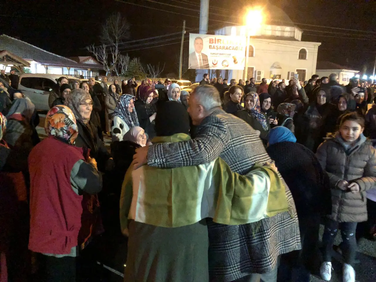 Haber: Sıradışı İşlerle Hendek Halkı Farklı Bir Başkan Görecek - Galeri-1