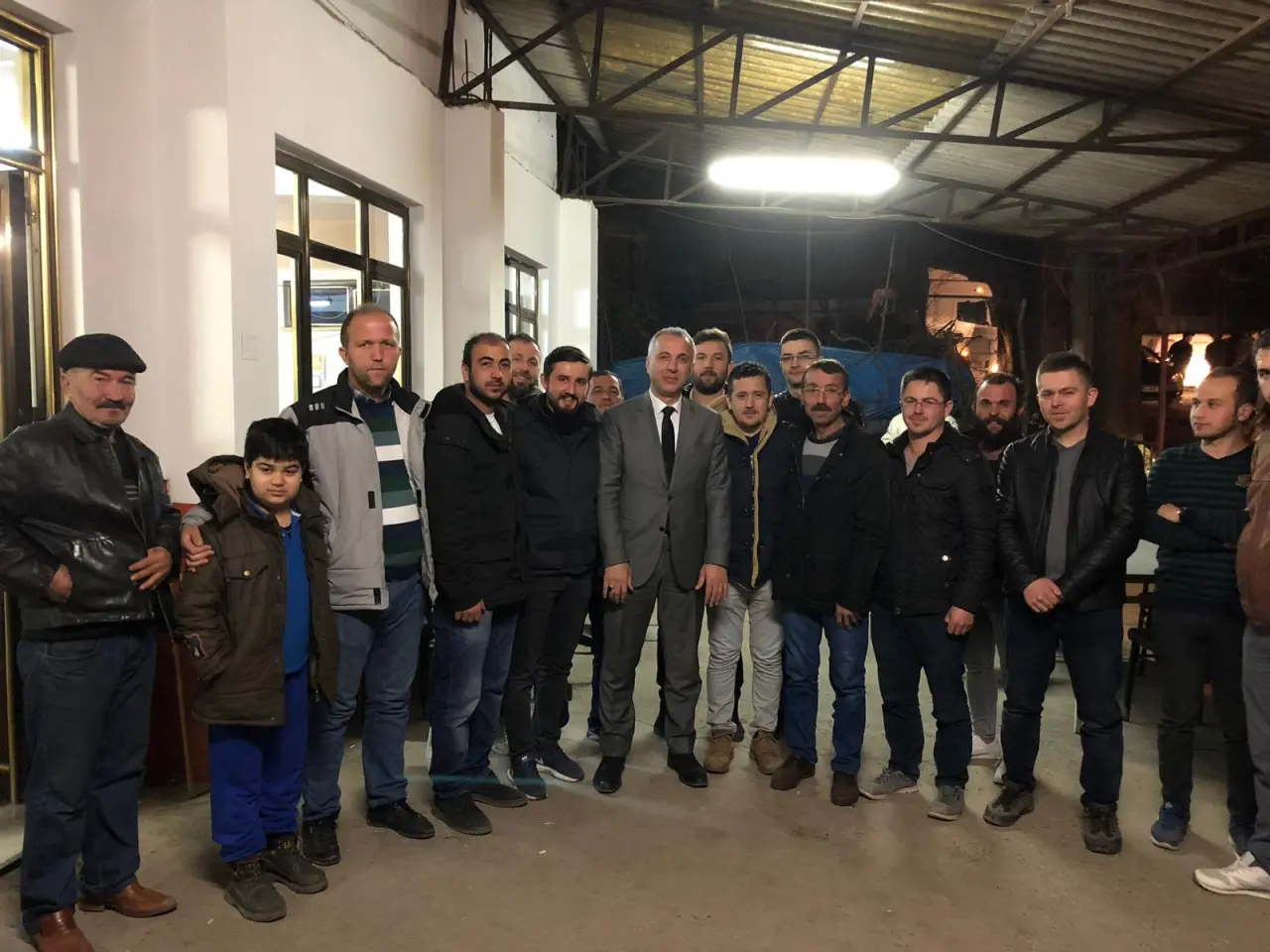Haber: Sıradışı İşlerle Hendek Halkı Farklı Bir Başkan Görecek - Galeri-3