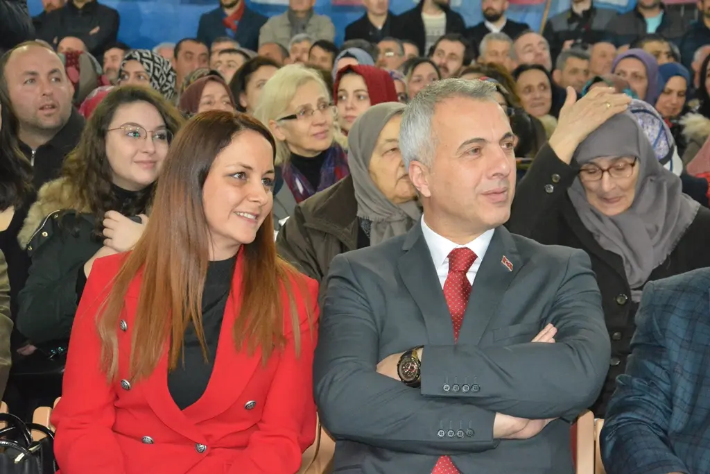 Haber: Babaoğlu’nun Aday Tanıtımında İzdiham Yaşandı - Galeri-2