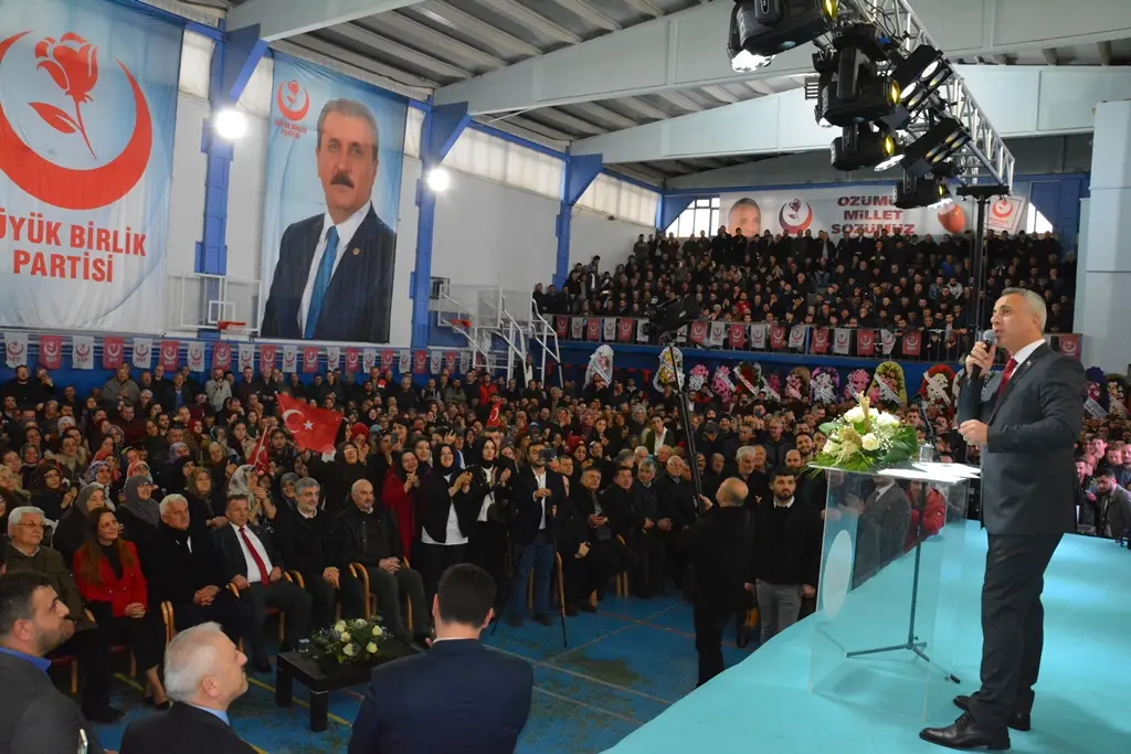 Haber: Babaoğlu’nun Aday Tanıtımında İzdiham Yaşandı - Galeri-3
