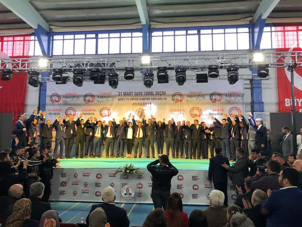 Haber: Babaoğlu’nun Aday Tanıtımında İzdiham Yaşandı - Galeri-10
