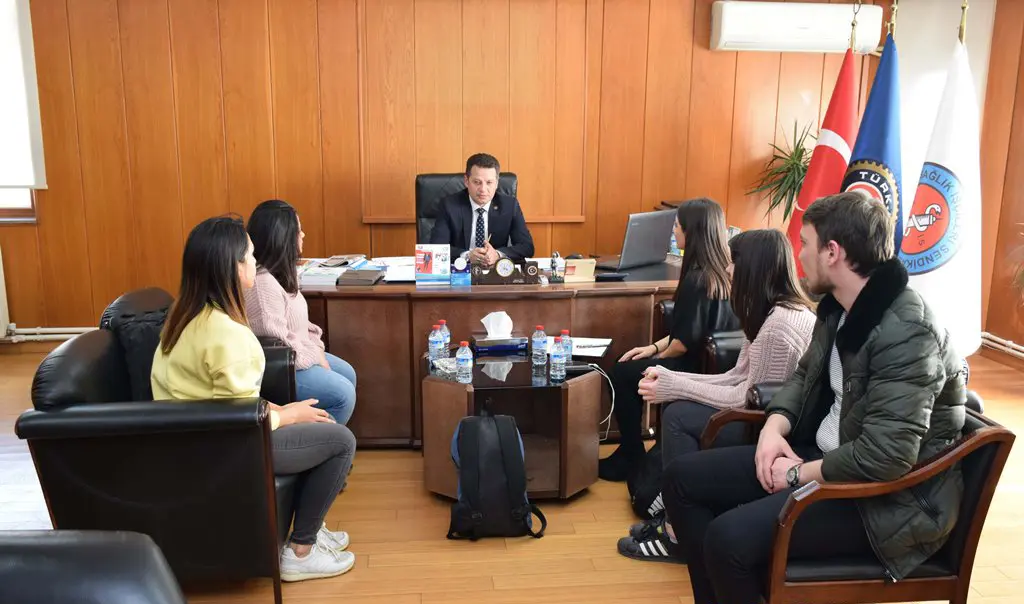 Haber: Sakarya Üniversitesi Öğrencileri Türkiye Sağlık İşçileri Sendikasına Ziyaret Etti - Galeri-2