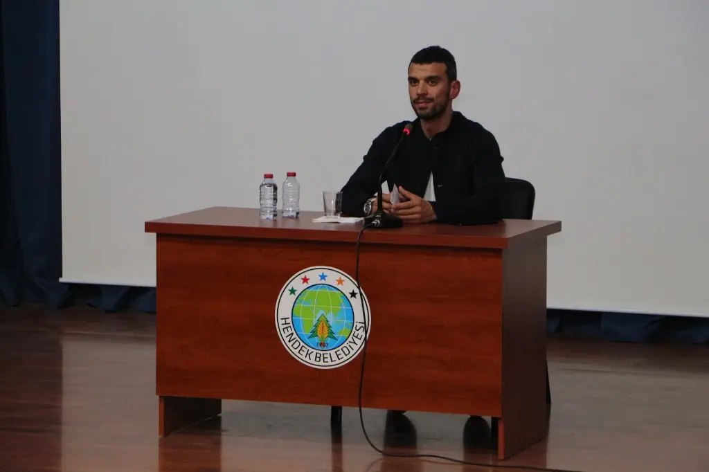 Haber: Sofuoğlu Hendekli Gençlerle Buluştu - Galeri-1
