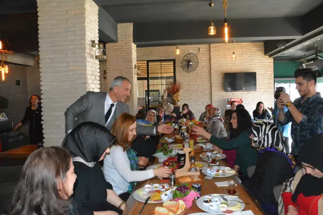 Kadınlar Yaşamımızın Her Alanında Başarıyla Yer Almıştır