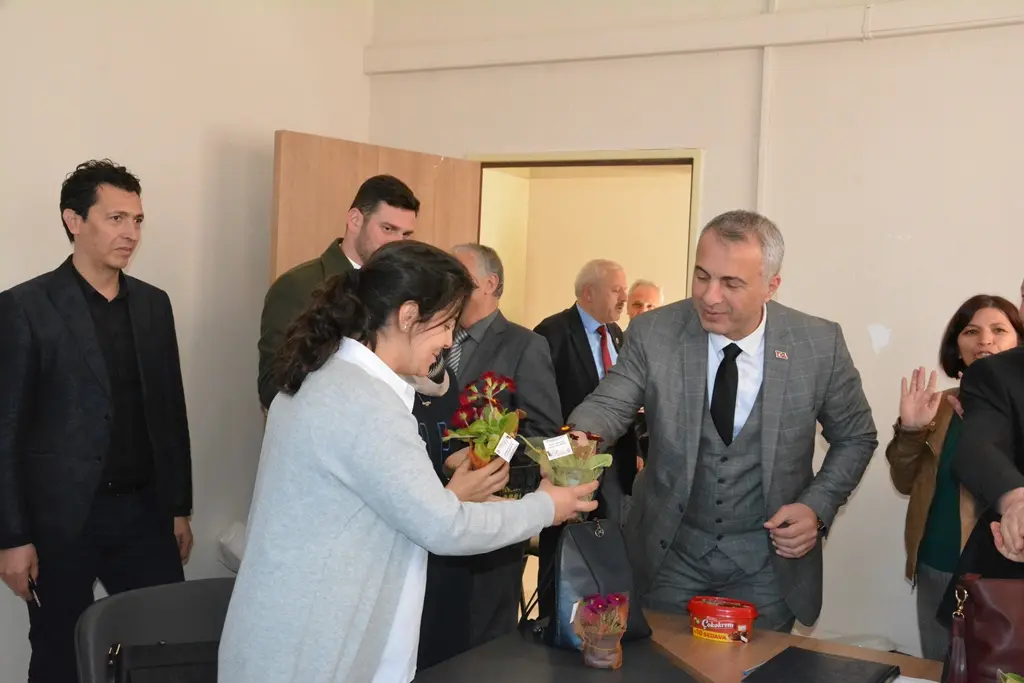 Haber: Kadınlar Yaşamımızın Her Alanında Başarıyla Yer Almıştır - Galeri-3