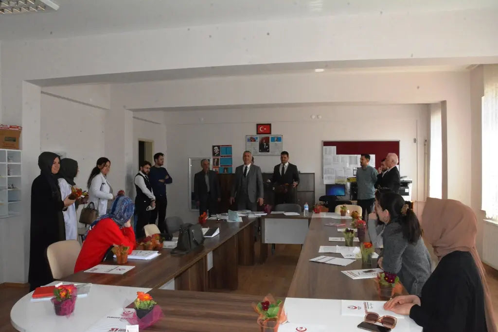 Haber: Kadınlar Yaşamımızın Her Alanında Başarıyla Yer Almıştır - Galeri-2