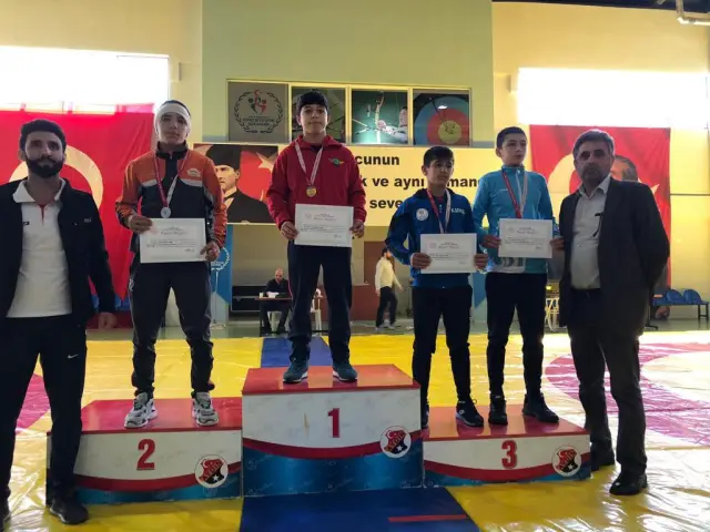 HENDEKLİ GÜREŞÇİLER TÜRKİYE 2.’Sİ