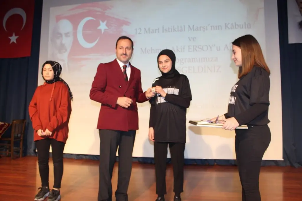 Haber: YENİMAHALLE MESLEKİ VE TEKNİK ANADOLU LİSESİ 12 MART İSTİKLAL MARŞININ KABULÜ VE MEHMET AKİF ERSOYU ANMA PROGRAMI BASIN BİLDİRİSİ - Galeri-7