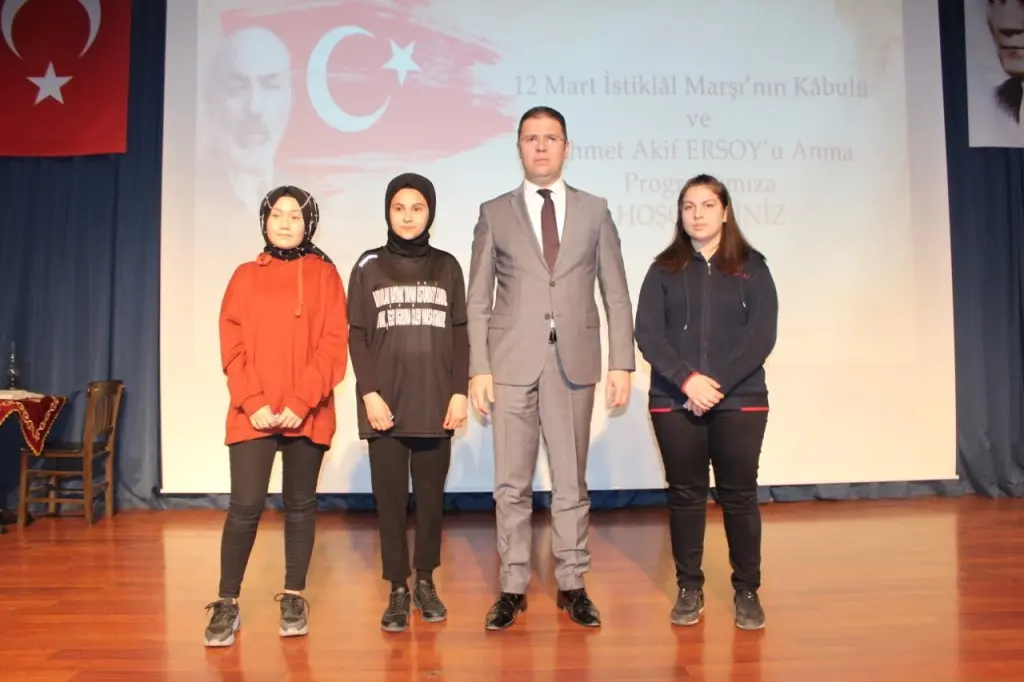 Haber: YENİMAHALLE MESLEKİ VE TEKNİK ANADOLU LİSESİ 12 MART İSTİKLAL MARŞININ KABULÜ VE MEHMET AKİF ERSOYU ANMA PROGRAMI BASIN BİLDİRİSİ - Galeri-8